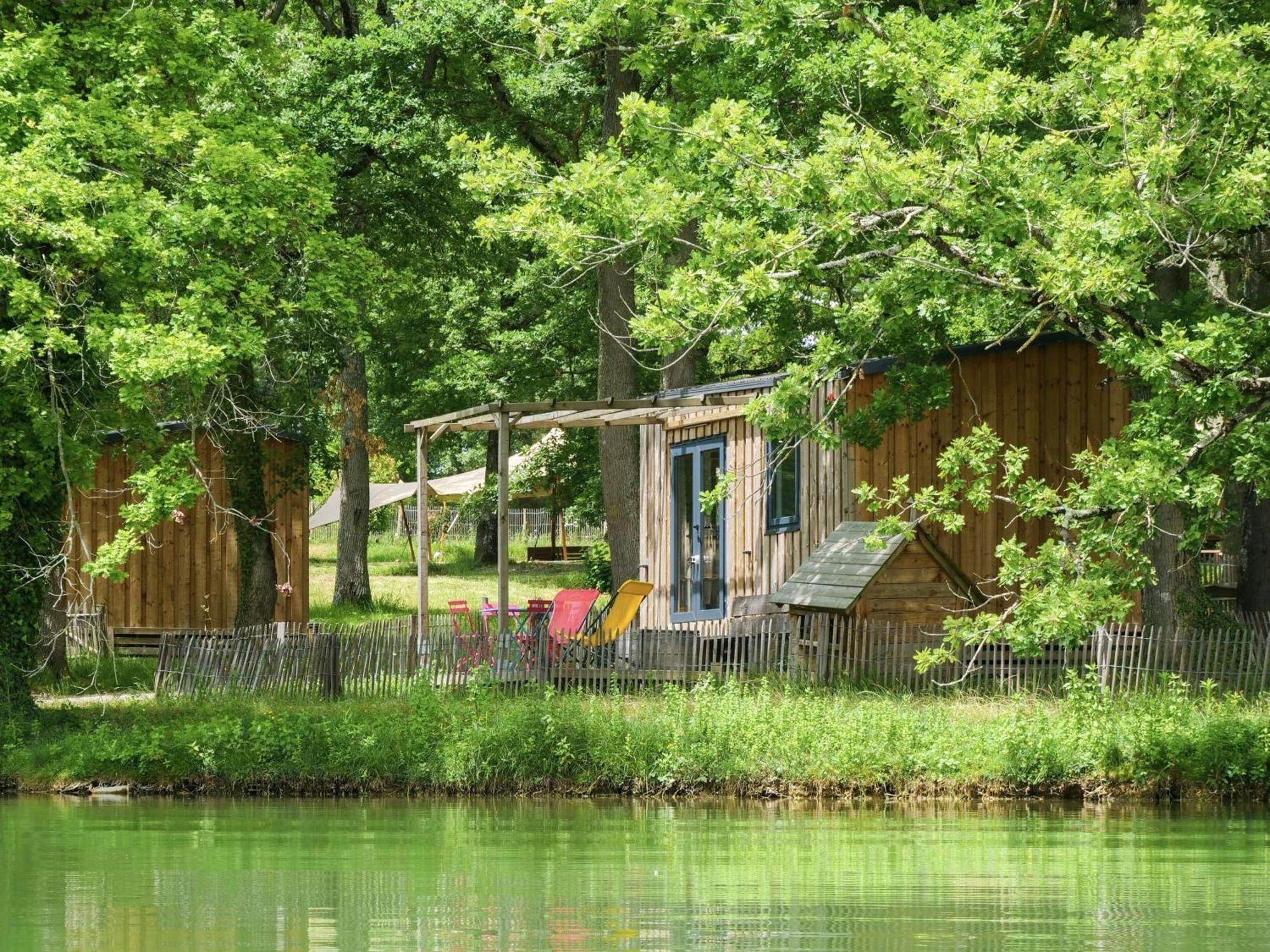 Le Domaine des Lacs de Gascogne Seissan Extérieur photo